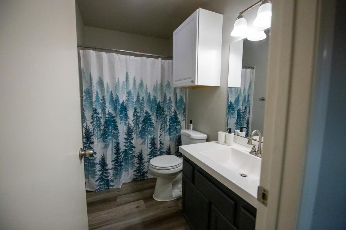 Stylish1 Bed 1 Bath Apartment Anchorage Dış mekan fotoğraf